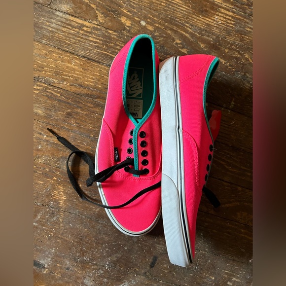 brand new pink vans - Picture 2 of 4